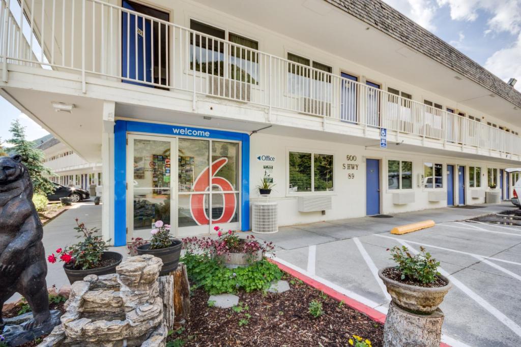 Motel 6-Jackson WY image 16